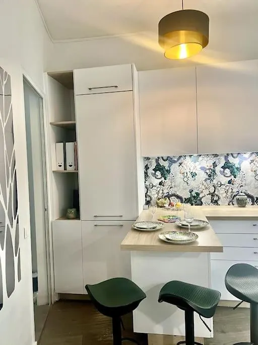 פריז Un Appartement De Deux Chambres Climatise Avec Un Jardin Privatif Pres De Trocadero 0*,  צרפת