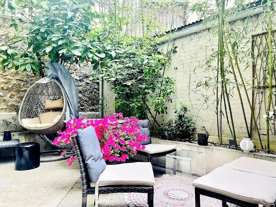 Un Appartement De Deux Chambres Climatise Avec Un Jardin Privatif Pres De Trocadero Parijs